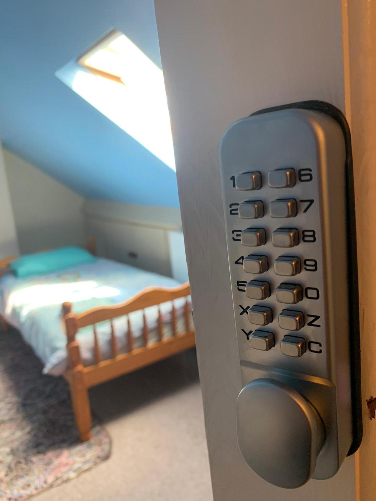 בנגור Room Only Guest Accommodation, Guest House Self Catering מראה חיצוני תמונה